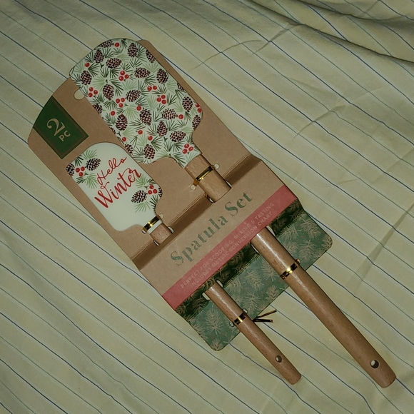Holiday themed spatulas - Picture 2 of 7